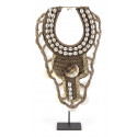 Sculpture collier coquilles corde marron