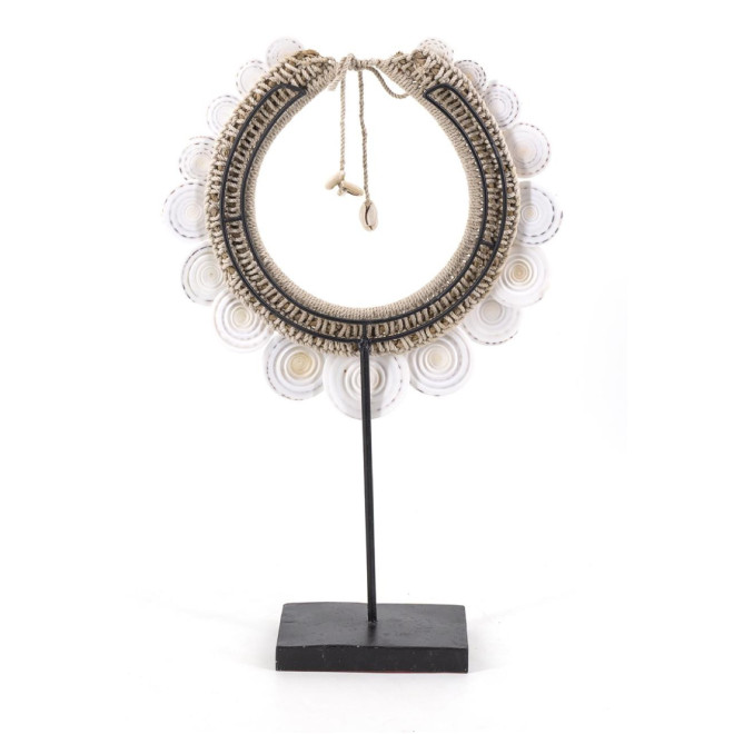 Sculpture Collier Coquilles Corde Fer Beige 30x8x45cm