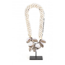 Sculpture Collier Coquilles Fer Blanc 7x7x50cm