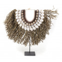 Sculpture collier coquilles corde