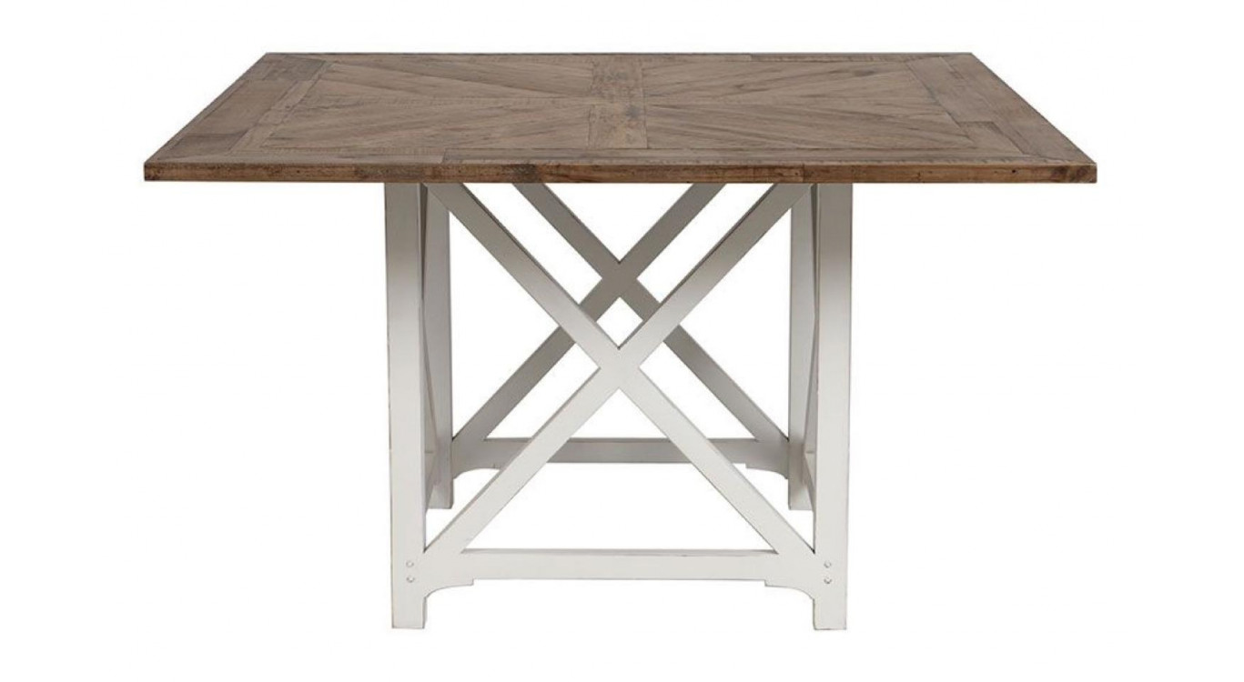 Table Carrée