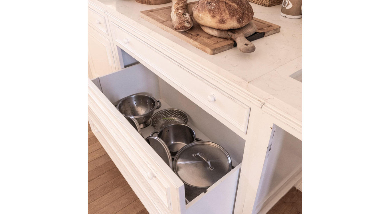 Niedrige Küchenmöbel Casserolier