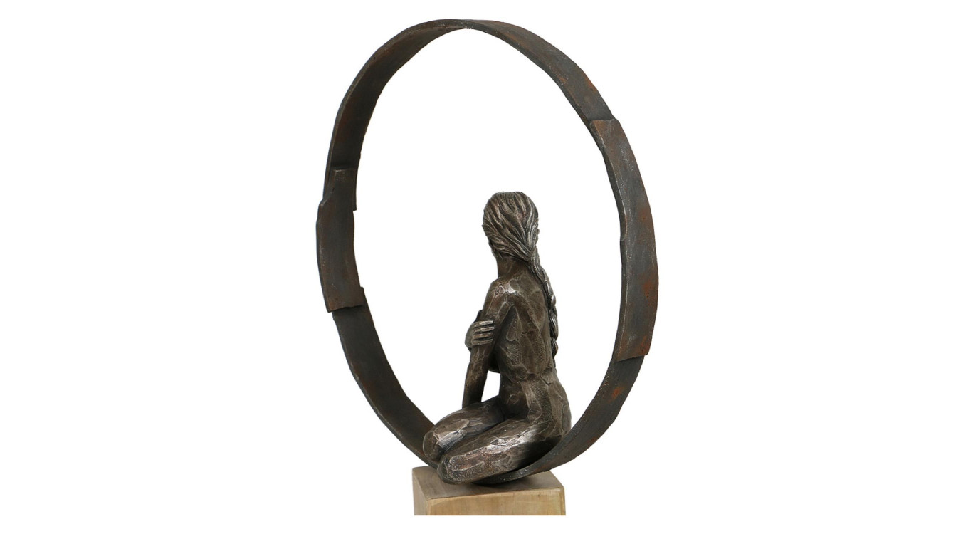Statue Silhouette Ring