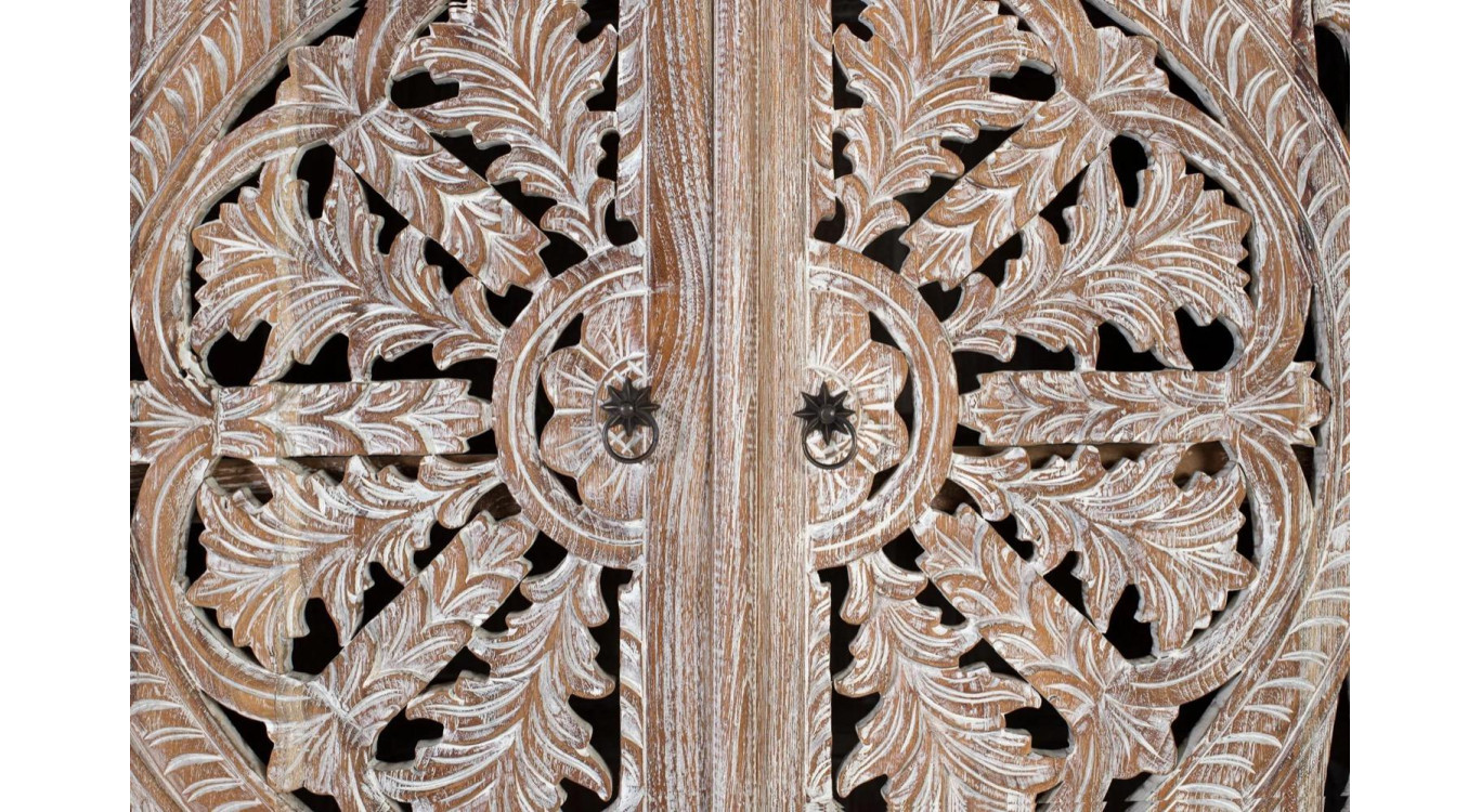 Armoire