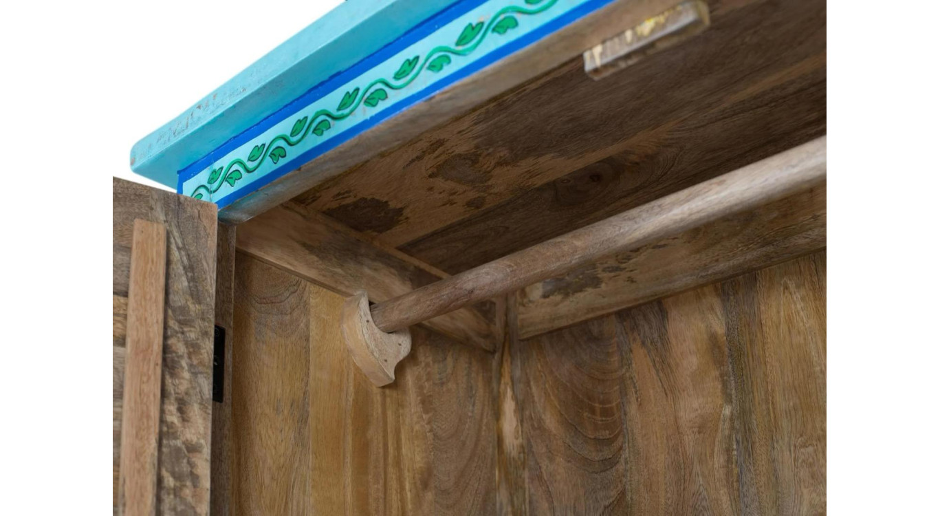 Armoire