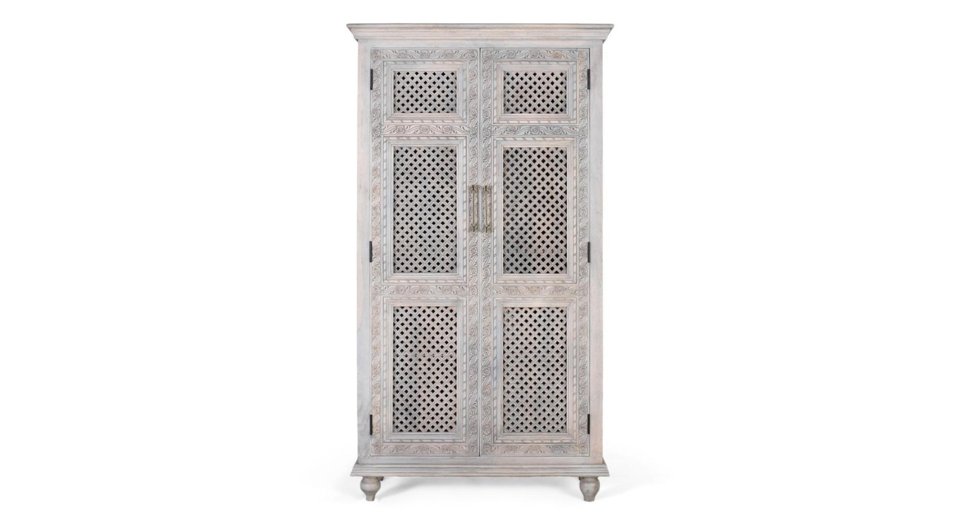 Armoire